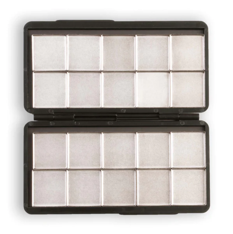 The Medium Pans