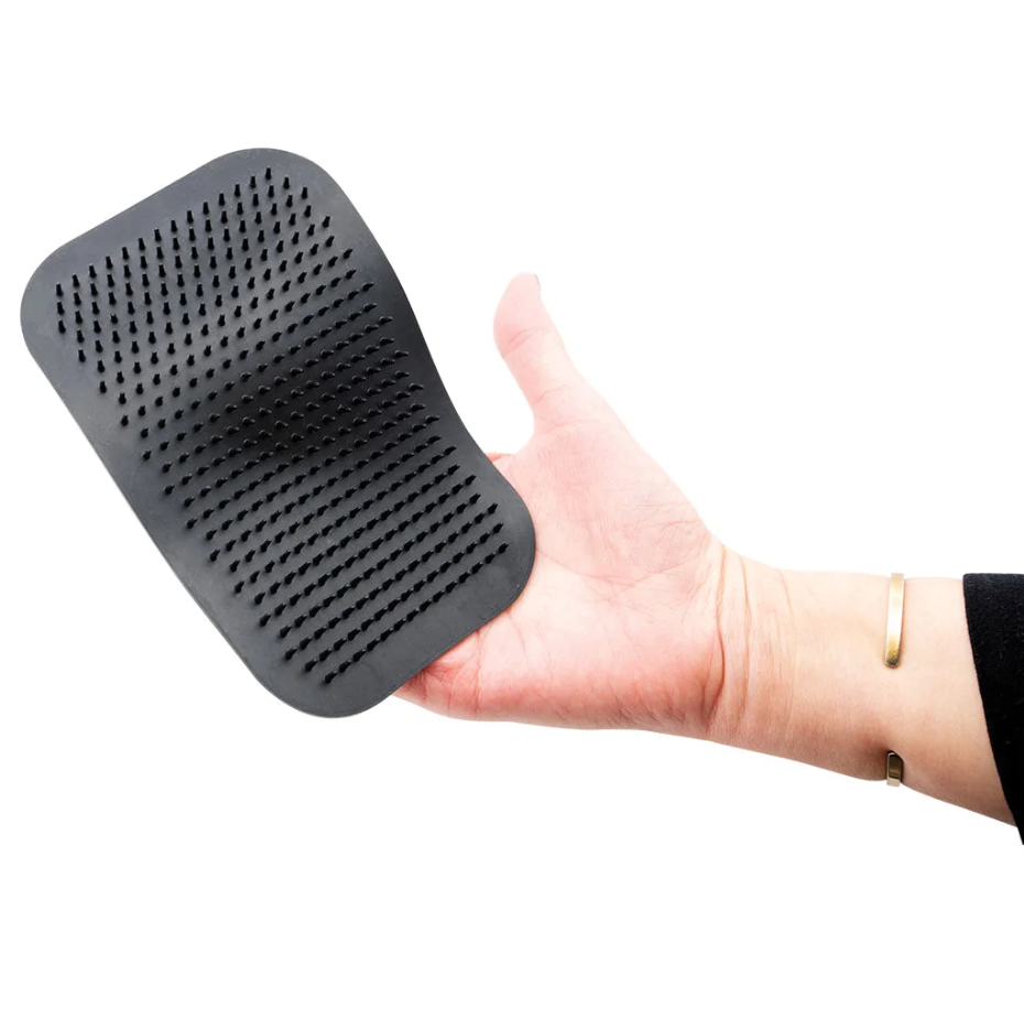OMNIA® Makeup Brush Cleaning Pad