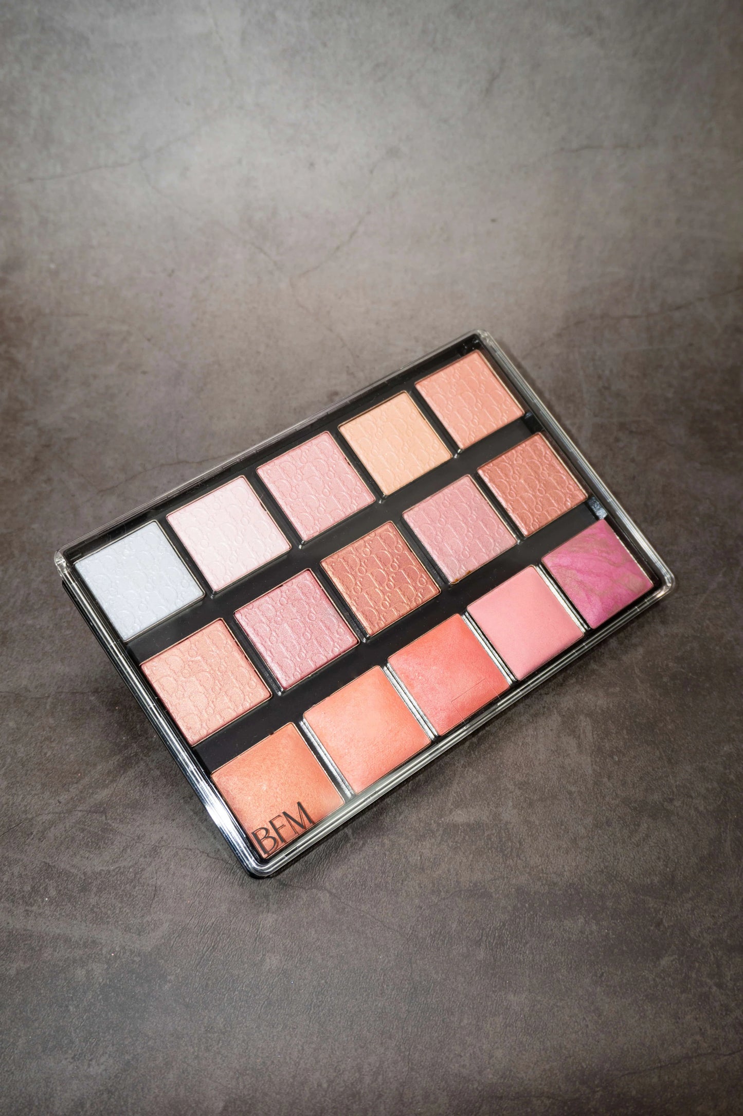 Single-Sided Magnetic Palette